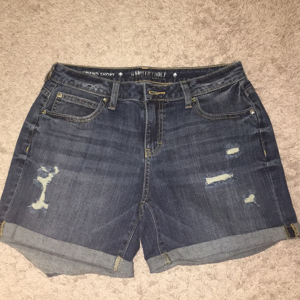 Jennifer Lopez boyfriend shorts